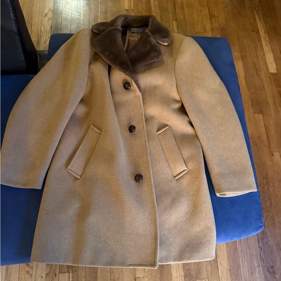 Men’s Pendleton Tan Coat with Brown Collar